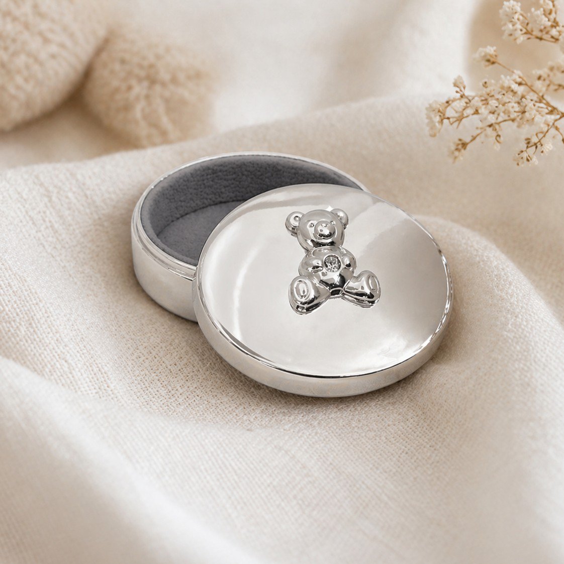 Silver bear milk toothbox