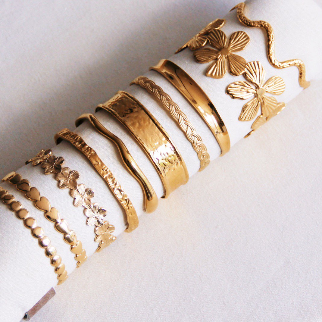 Bangle wide flared - gold