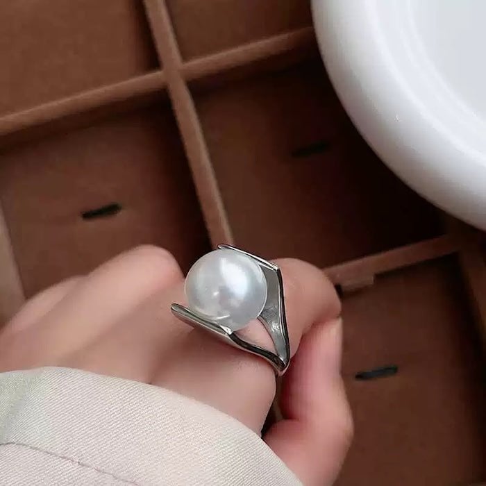 Sculptural Open-Frame Pearl Ring
