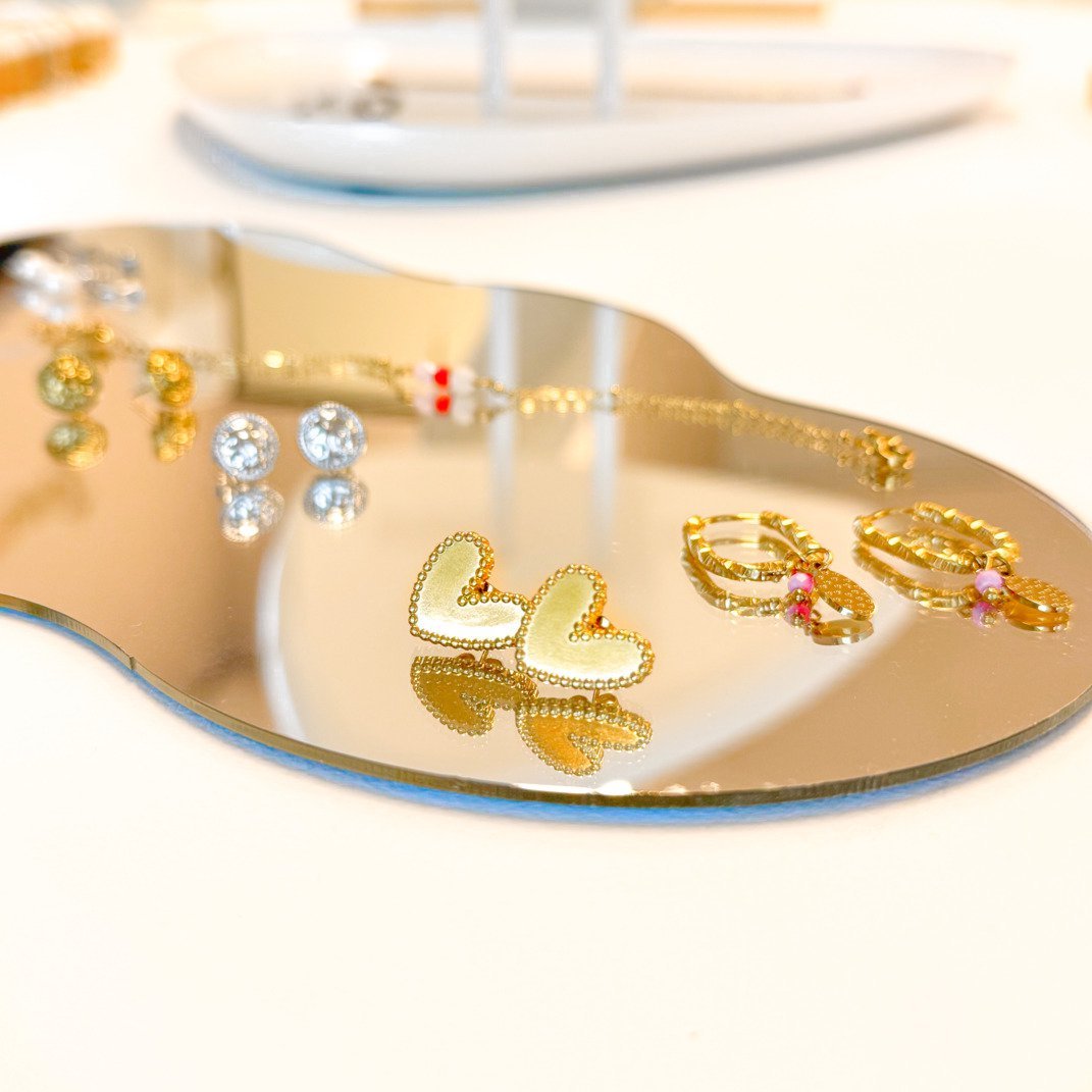 Hearts ear buttons - Gold