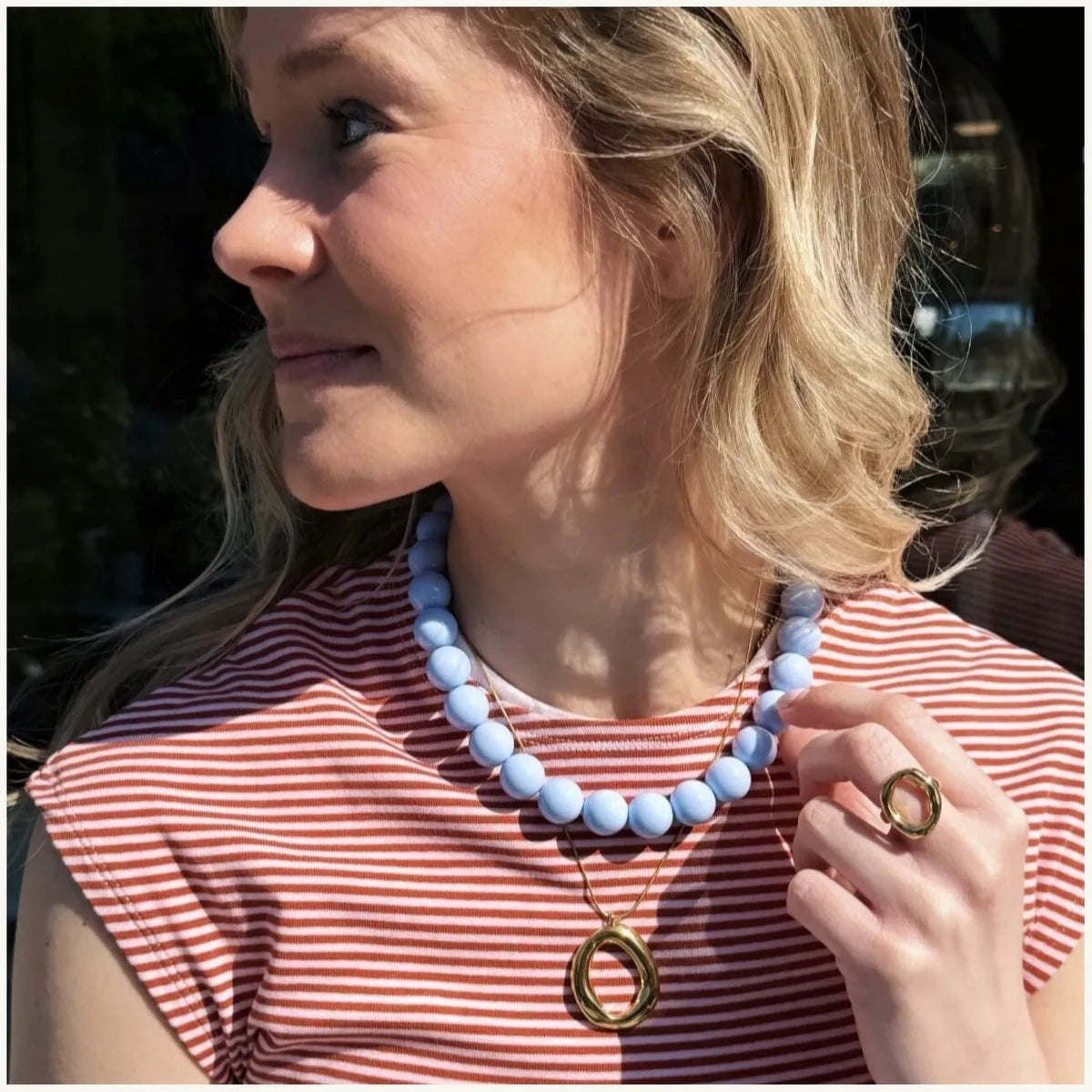 Beaded necklace XXL - light blue