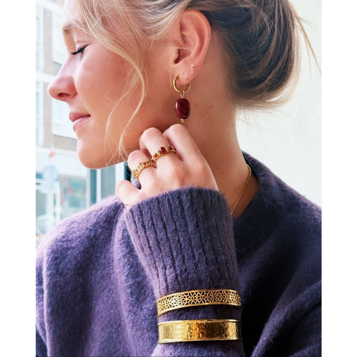 Smooth ring with 5 stones - red