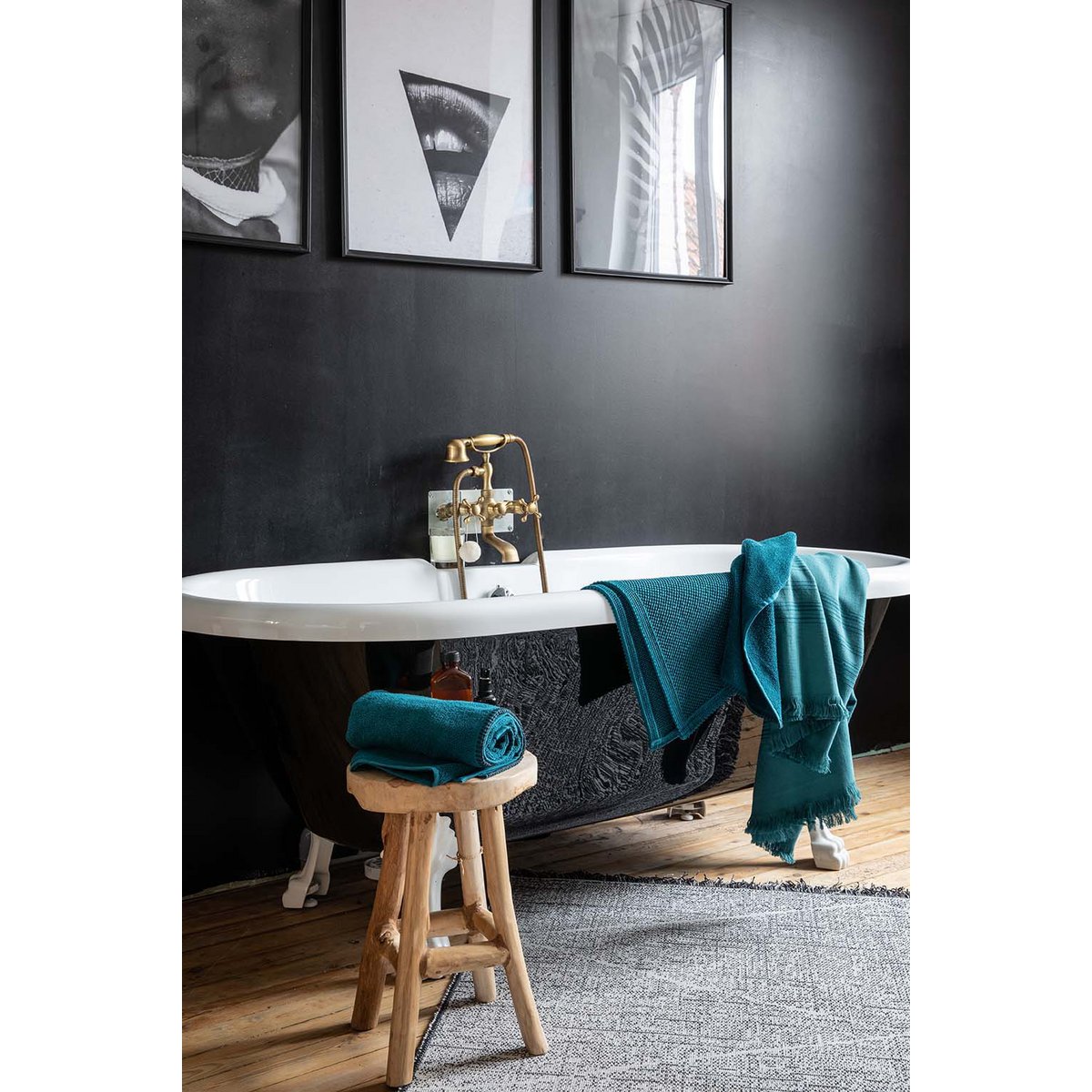 Etia Peacock plain bath mat 54 x 110