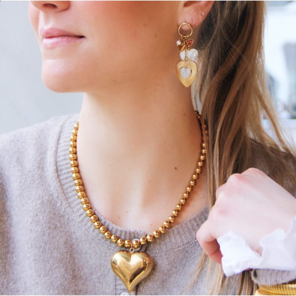 Beaded necklace with heart "XL" - gold