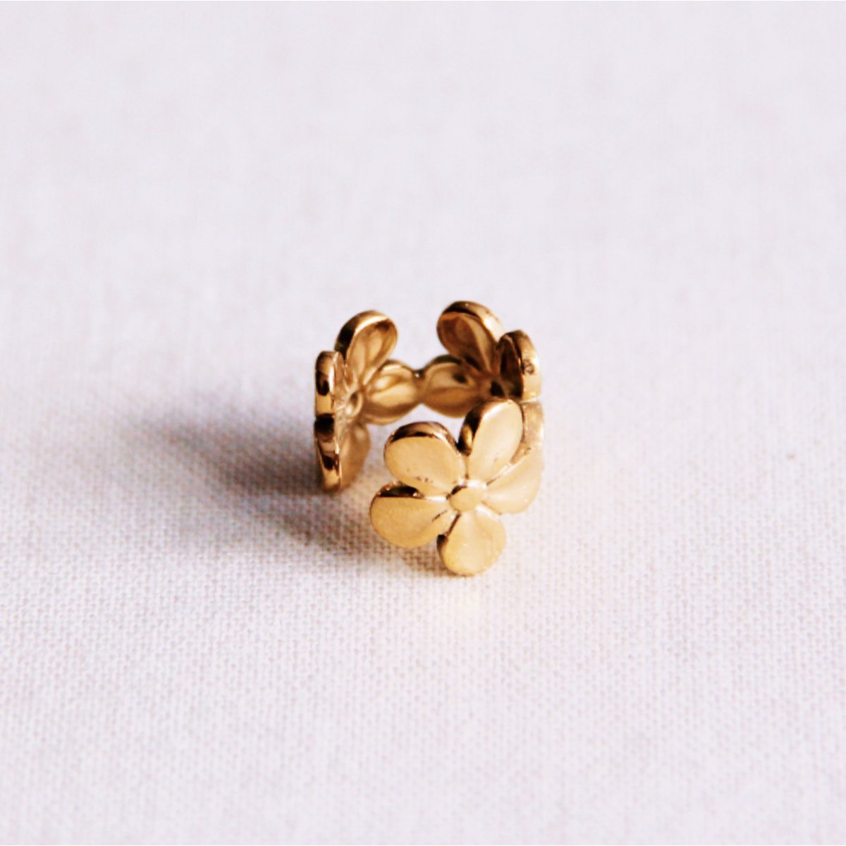Earcuff flowers
