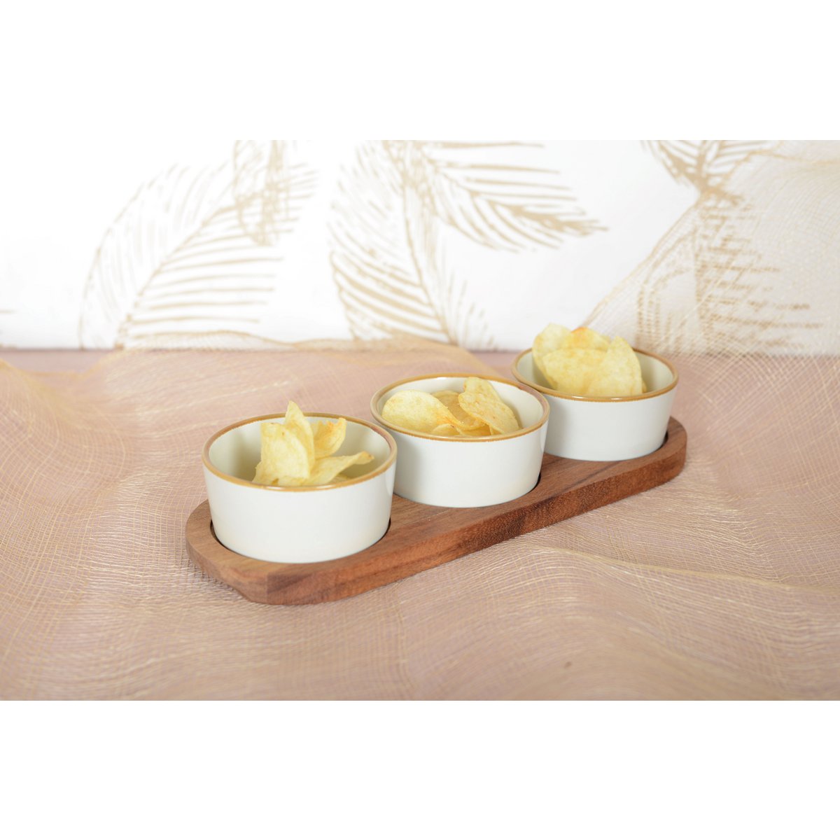 APERITIF SET OF 3 CUPS ON WOODEN TRAY 29X10CM