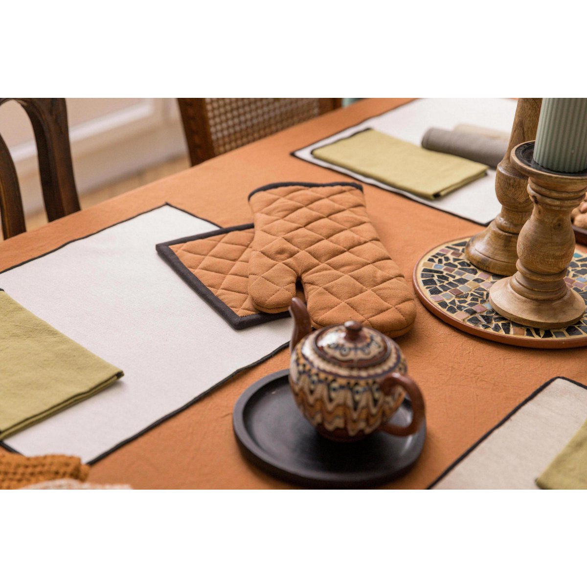 Grace Caramel recycled kitchen glove/potholder set 15 x 32