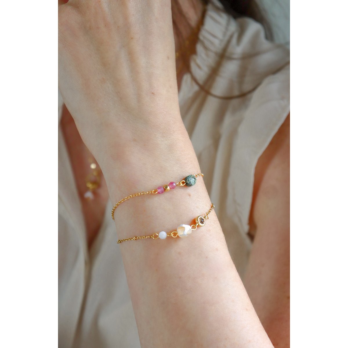 Dzi Agate & Moonstone Bracelet - Gold