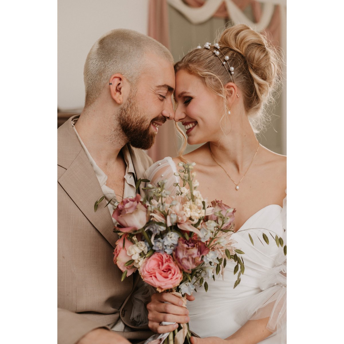 Classic Pearl Necklace - Gold