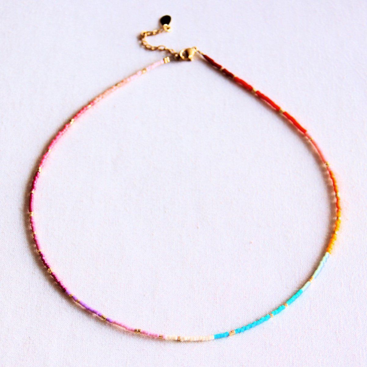 Beaded necklace rainbow