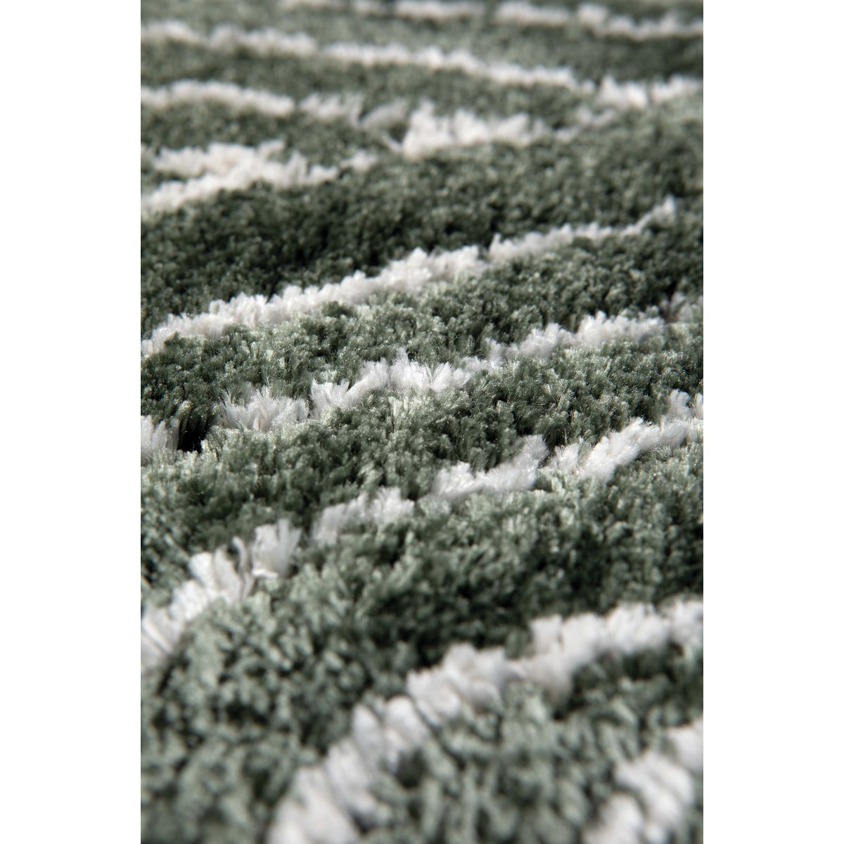 Paulin Thym 160 x 230 x 2 recycled carpet