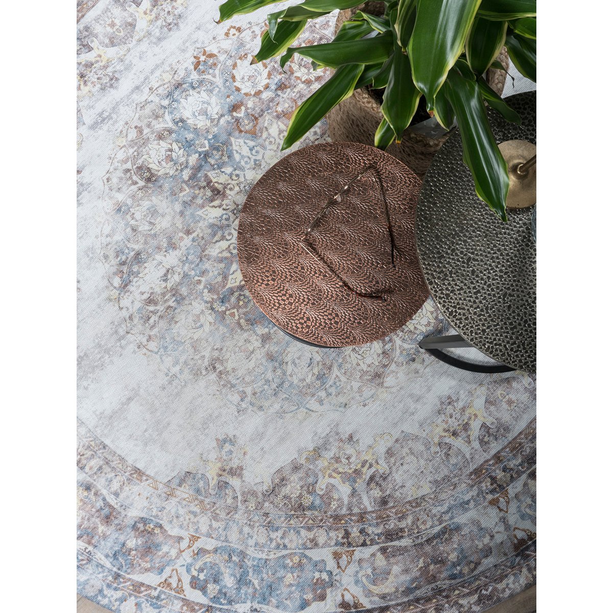 Rug Viola Round Taupe ø200 cm