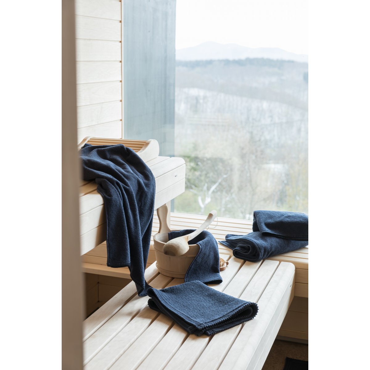 Bora Ink bath towel 90 x 150