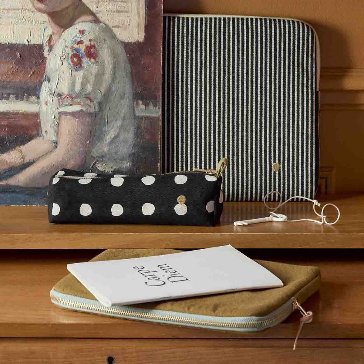 Trousse de bureau Mia Caviar 6 x 20 x 6