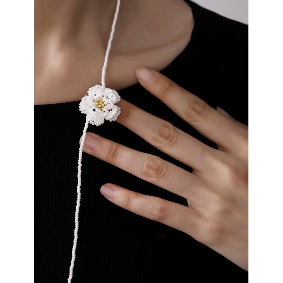 Handmade Daisy Beaded Necklace & Earrings Set