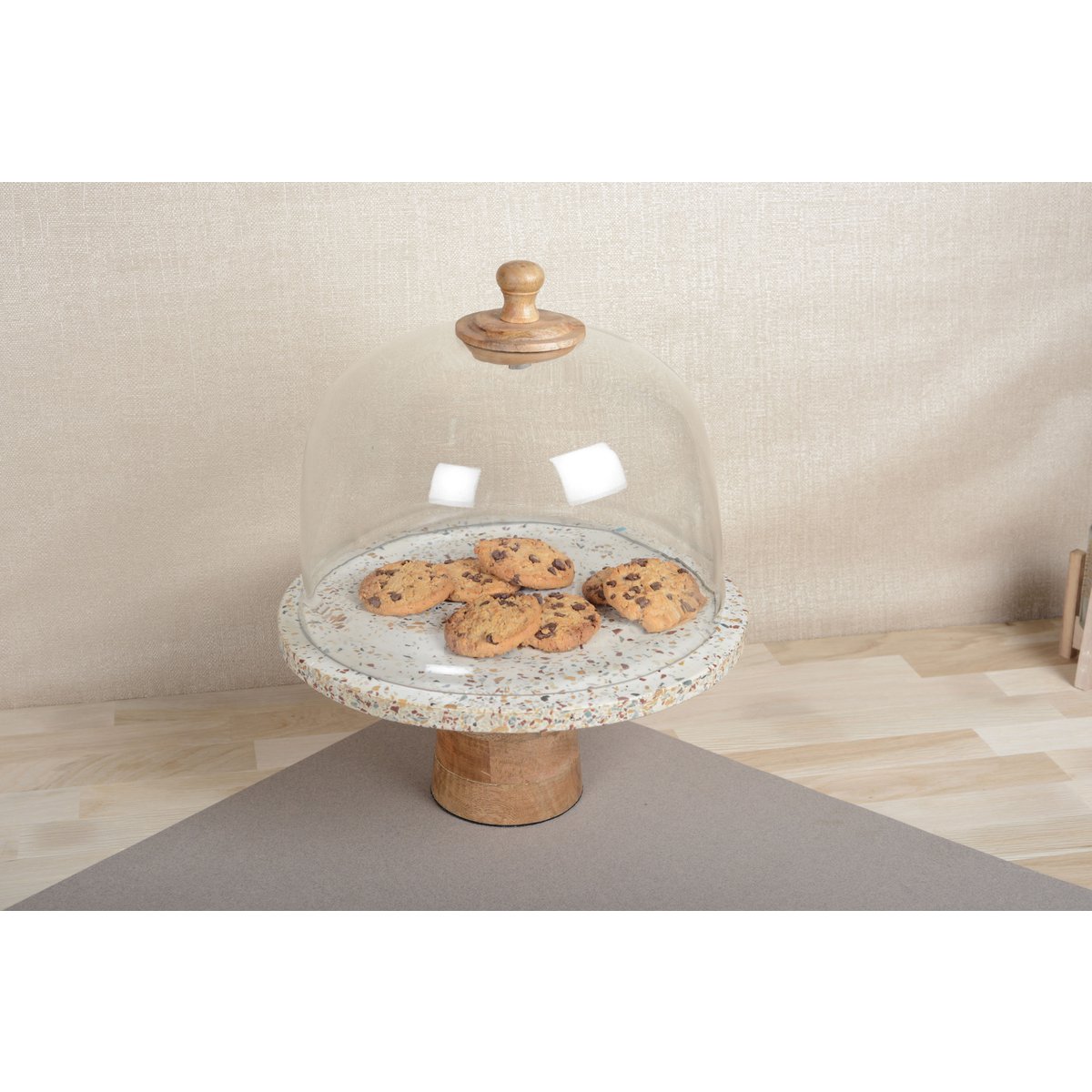 Package dish with glass bell