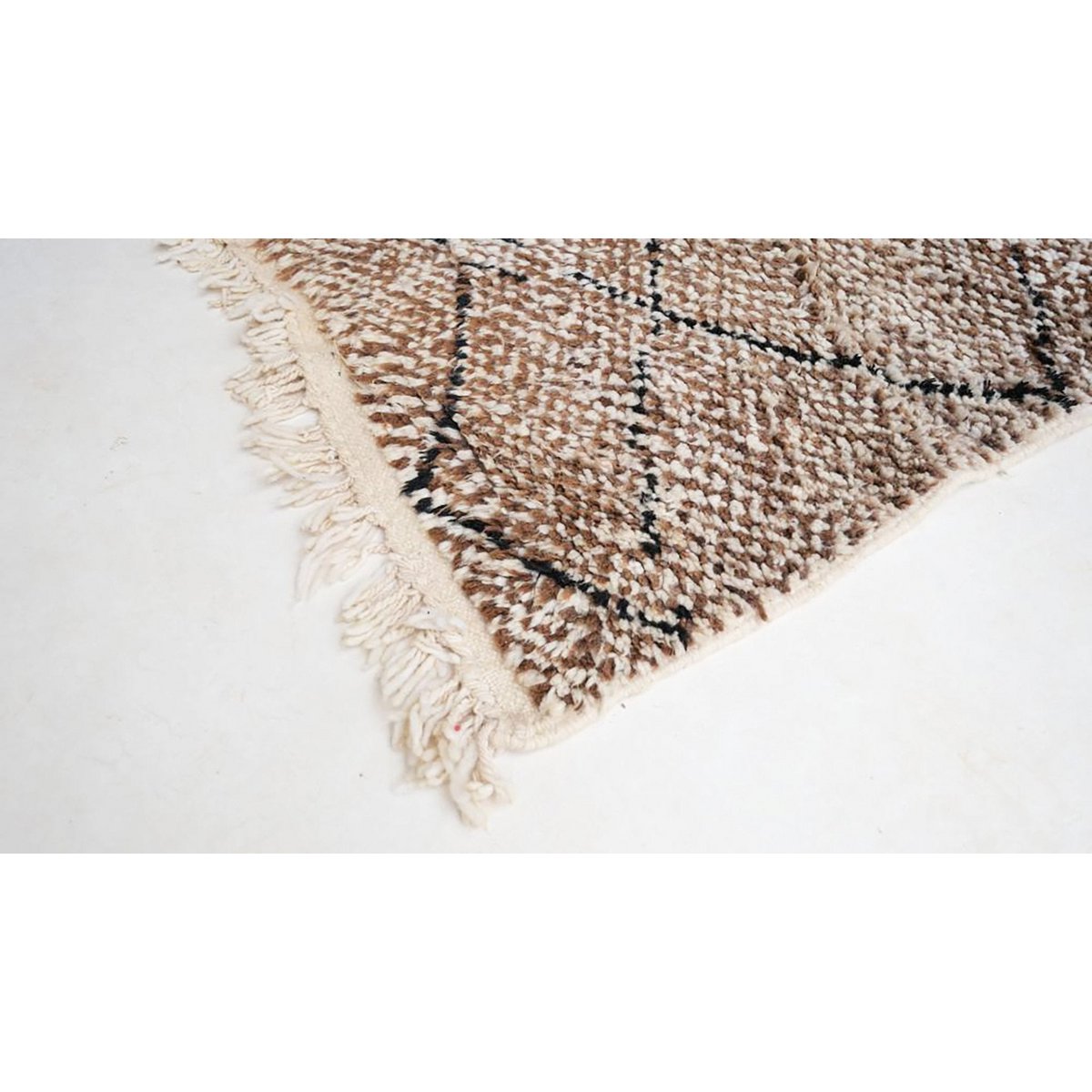 Pure wool Moroccan Berber rug 189 x 300 cm