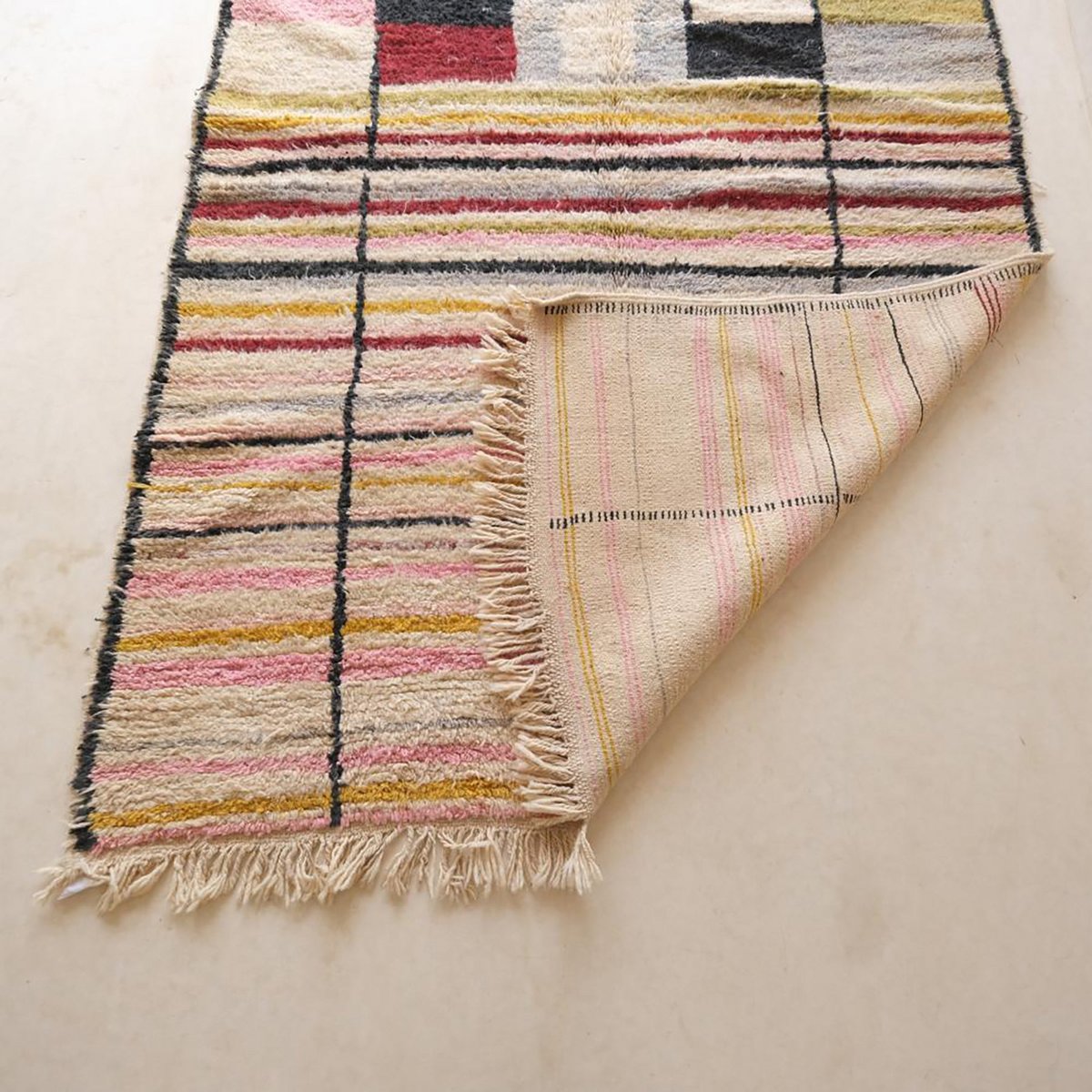 Pure wool Moroccan Berber rug 176 x 262 cm