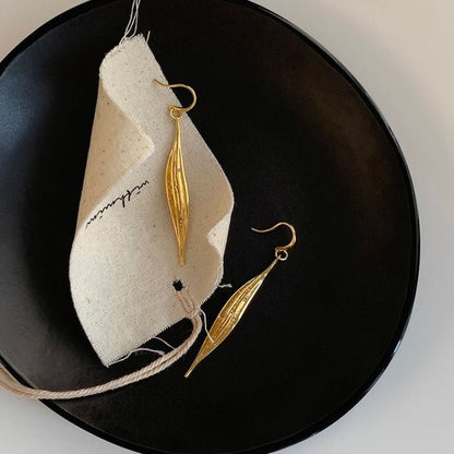 Subtle Dazzling Golden Leaf Earrings