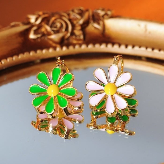 Twin Daisy Bloom Earrings