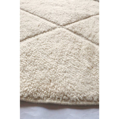 Contemporary wool Berber rug 177 x 302 cm