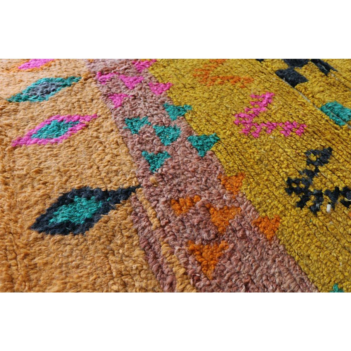 Pure wool Moroccan Berber rug173 x 274 cm