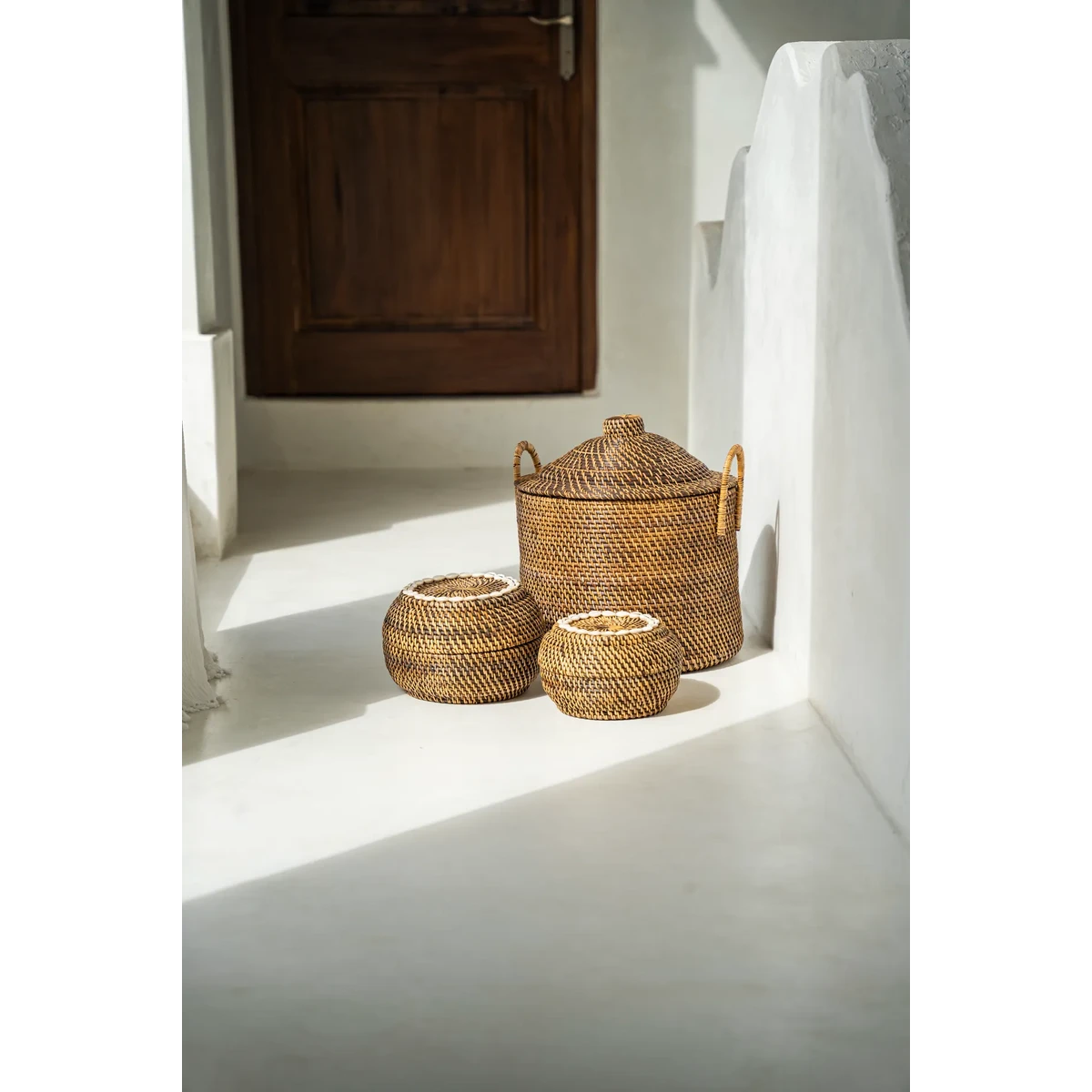 The Colonial Peek-a-Boo Basket - Natural Brown - M