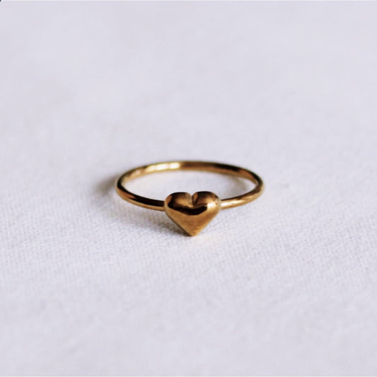 Minimalist ring with spherical heart - gold