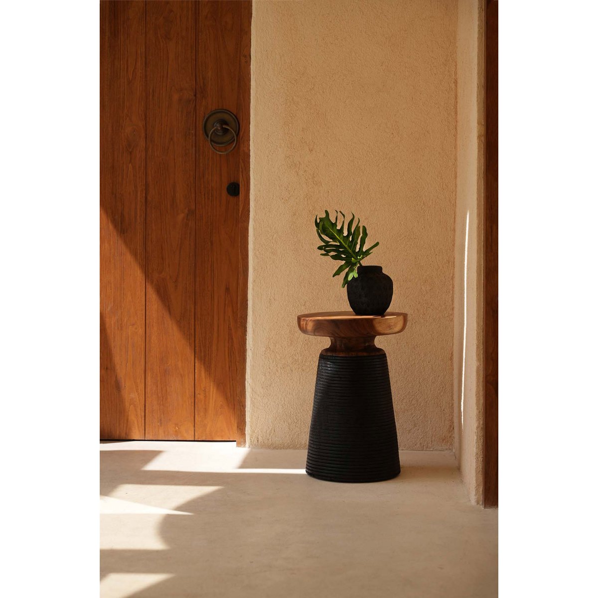 The Trendy Vase - Black - S