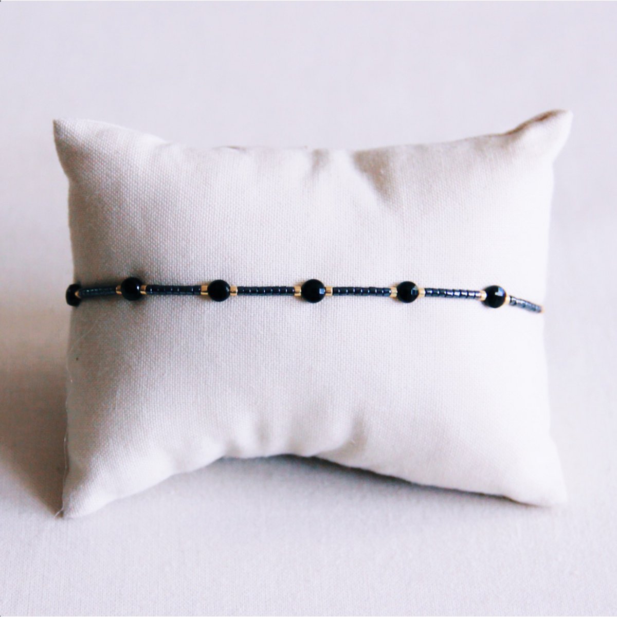 Gemstone bracelet with Miyuki – black/anthracite