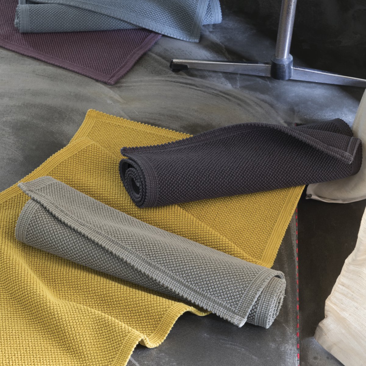 Plain bath mat Etia Carbone 54 x 110