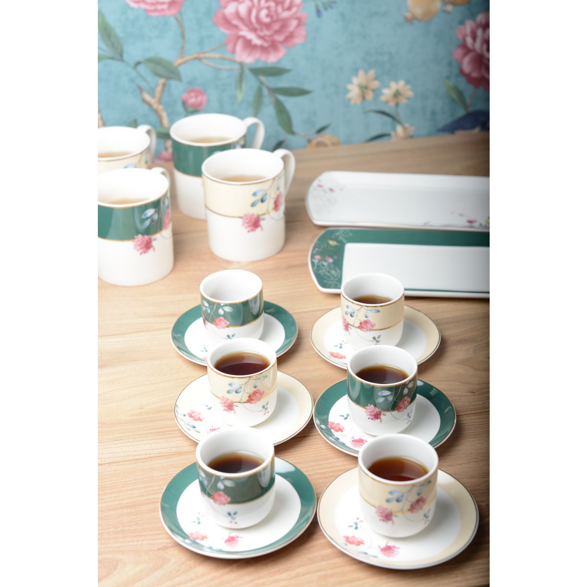 Set of 6 cups in Floral Cafe