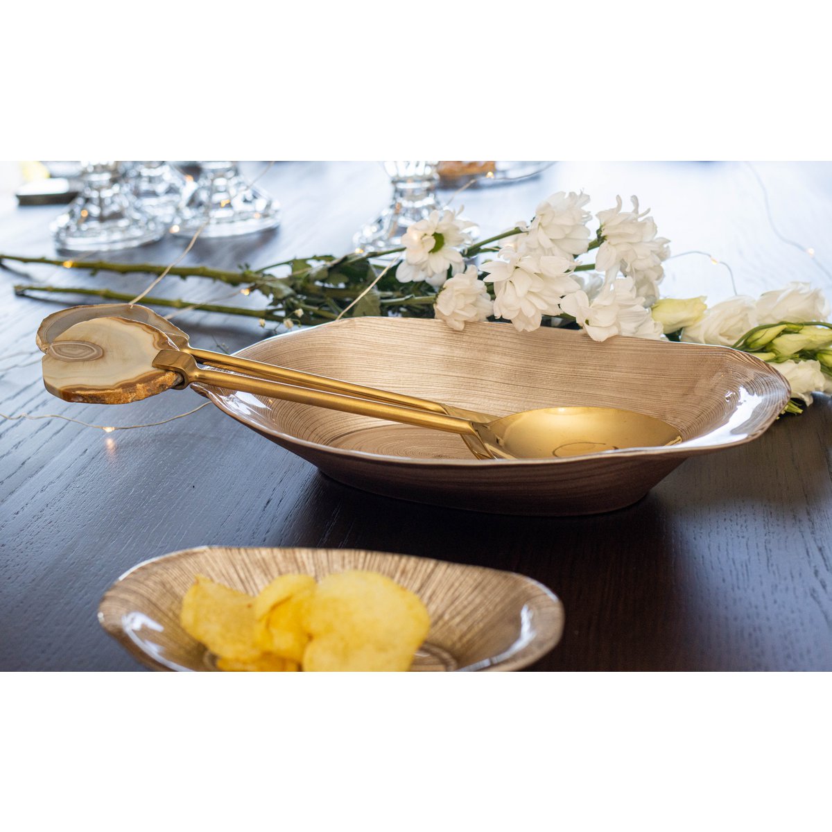 Golden salad covers Pierre Agate Beige