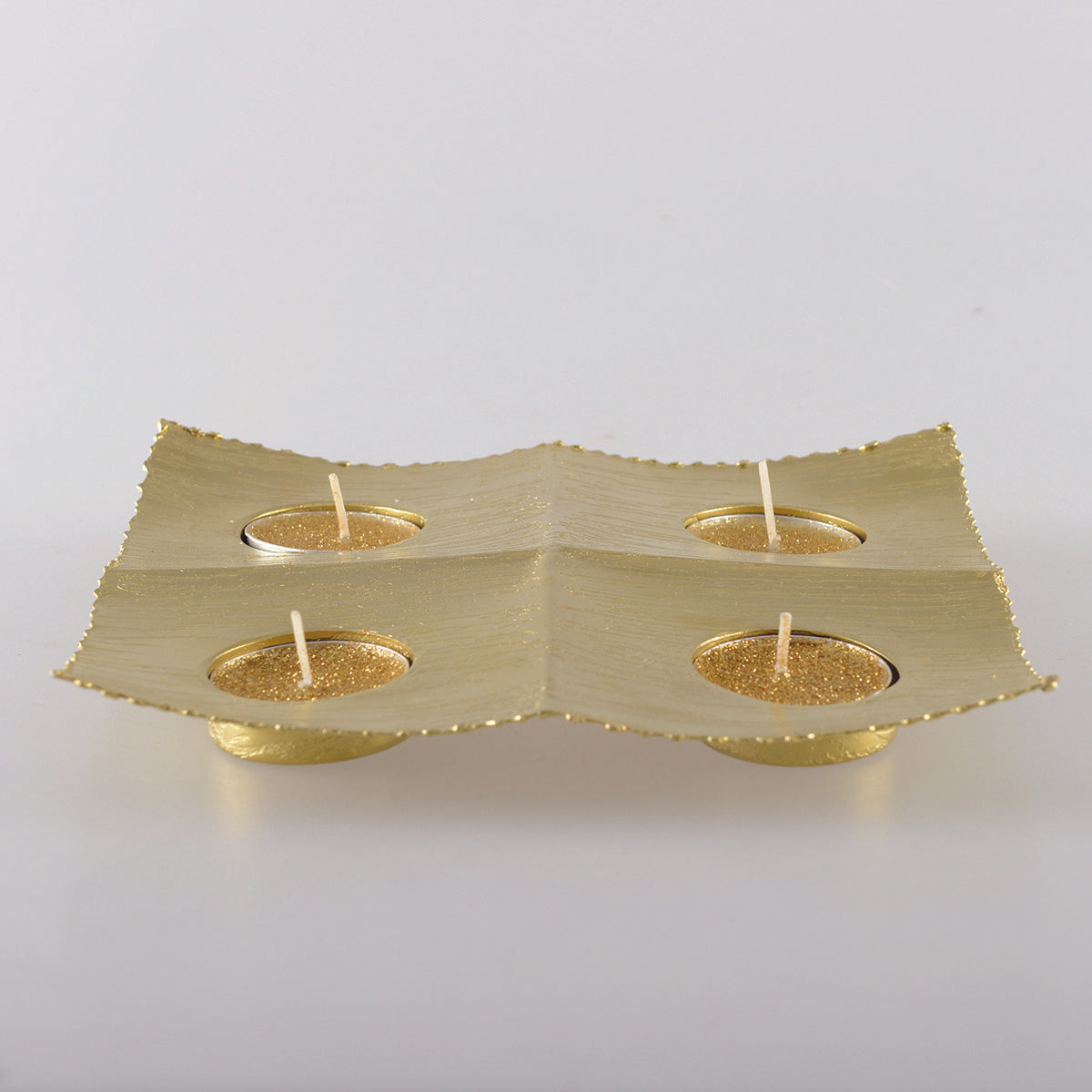 4 LIGHTS CANDLE HOLDER GOLD MAT