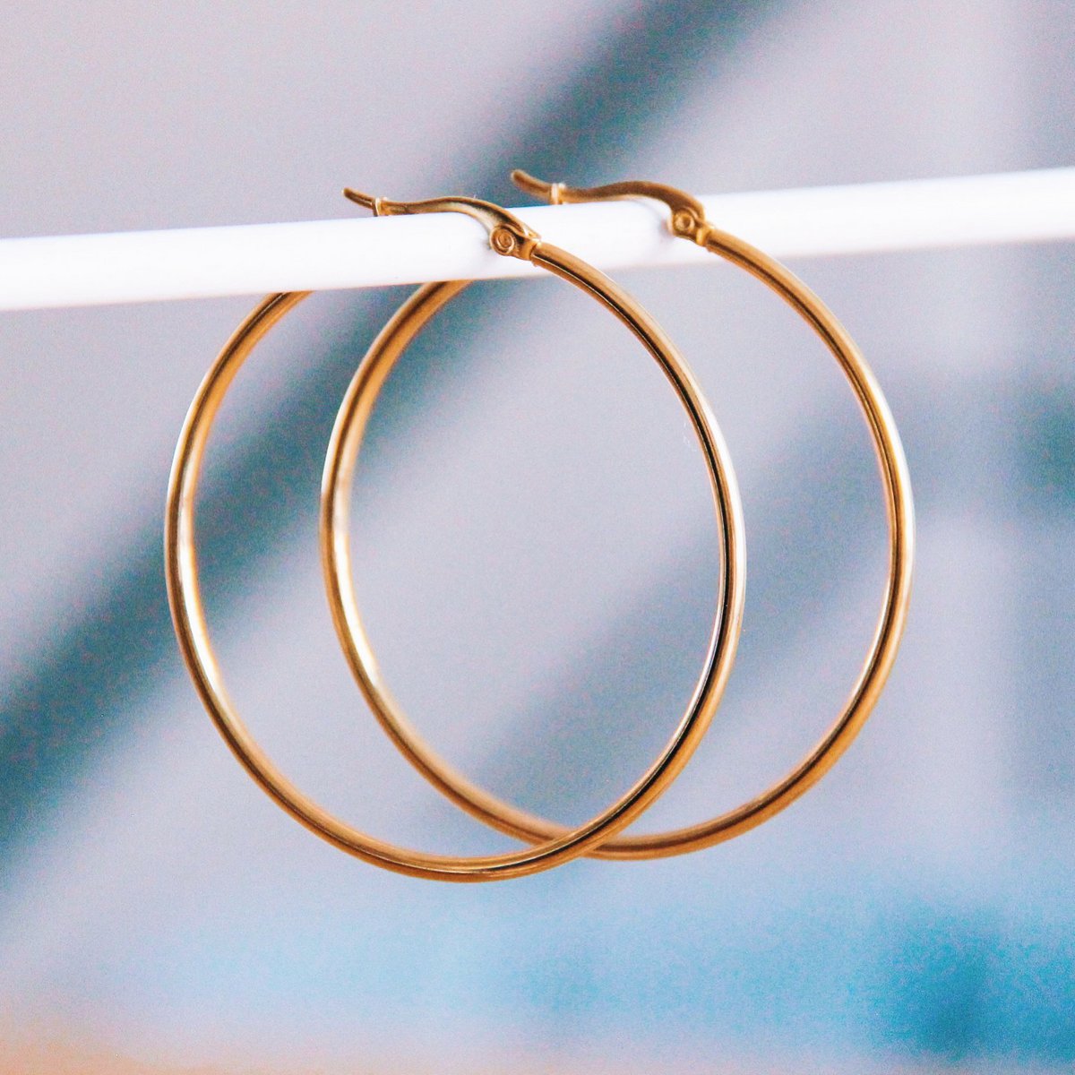 Stainless steel hoop 50mm 'basic' - gold