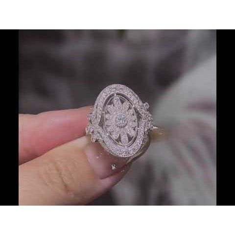 Royal Style One of A Kind Daisy Ring