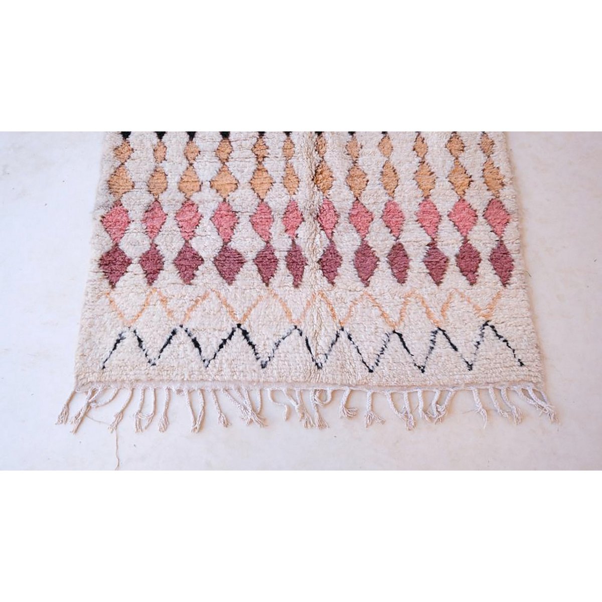 Pure wool Moroccan Berber rug 145 x 261 cm