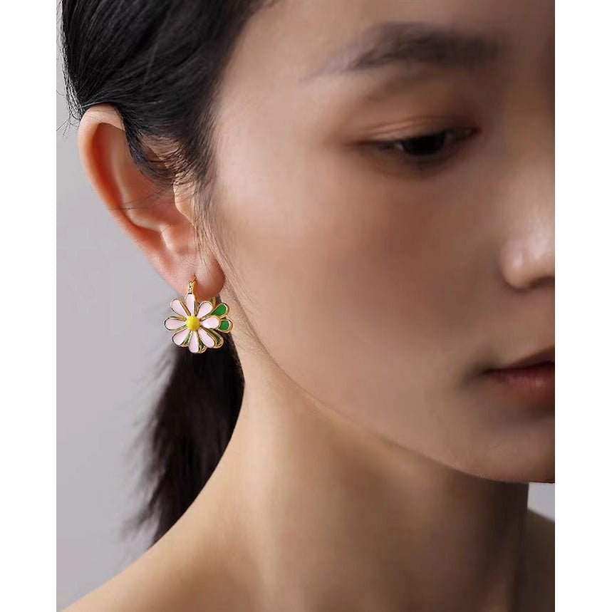Twin Daisy Bloom Earrings