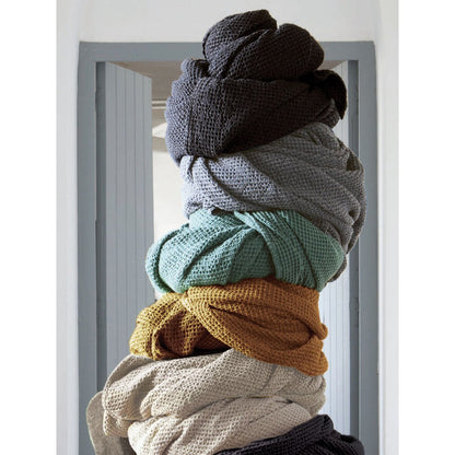 Maia Lin recycled throw 180 x 260