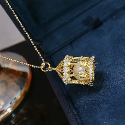Luxe Carousel Sachet Pearl Pendant Necklace