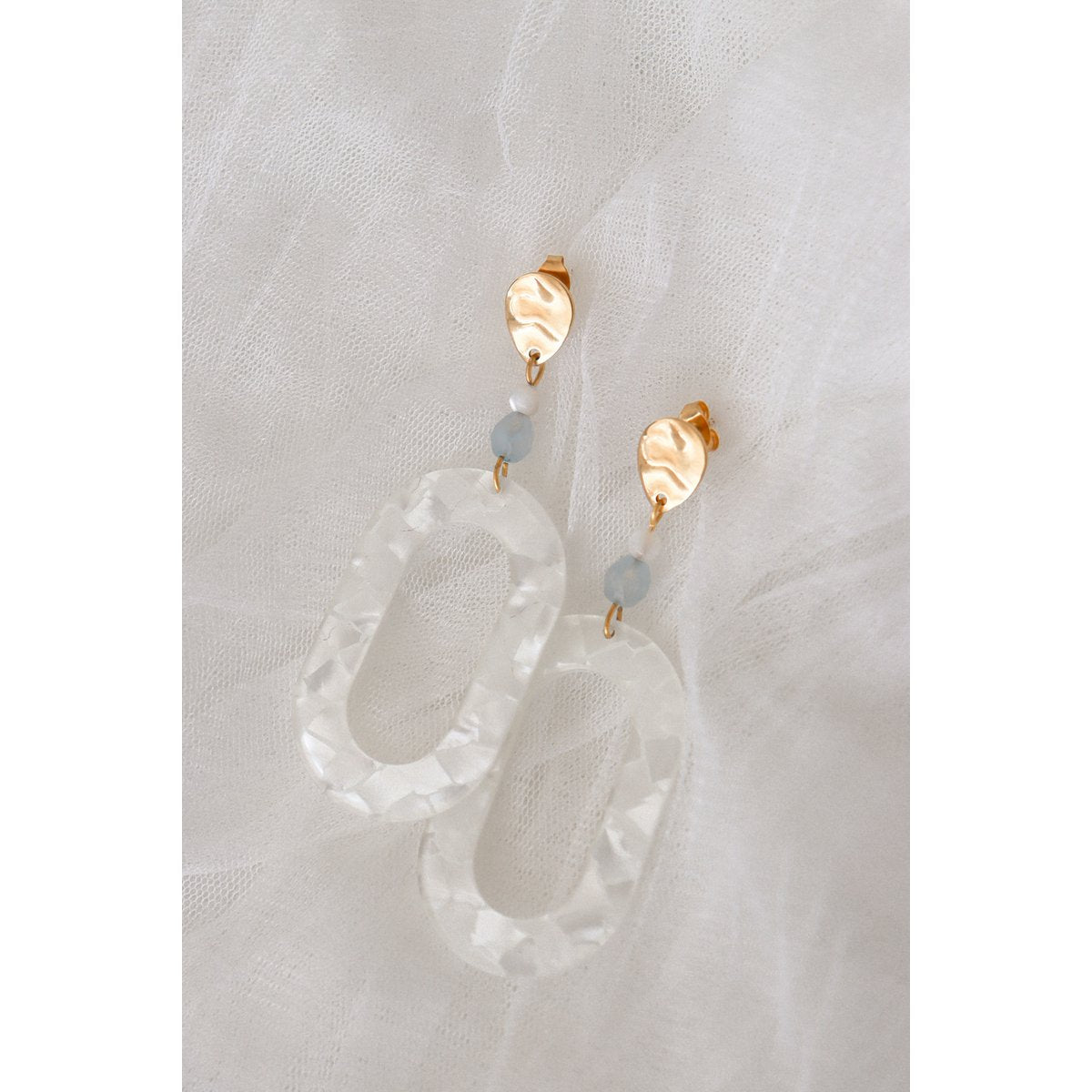 Statement Earrings Shell & Aquamarine - Gold
