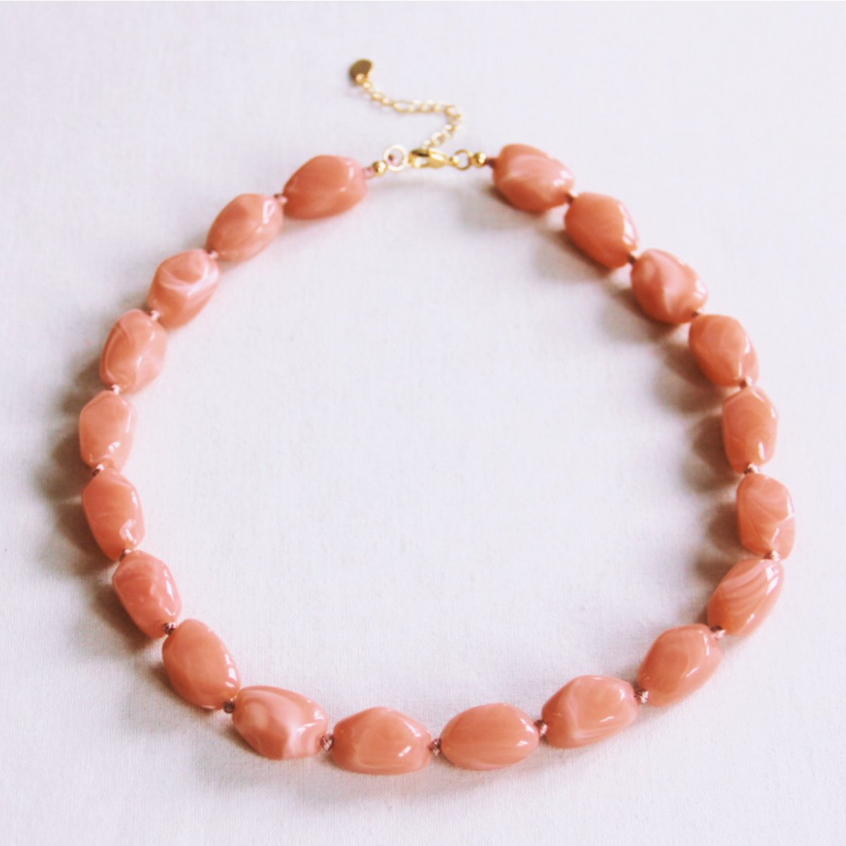 Beaded necklace 'nugget' large - peach