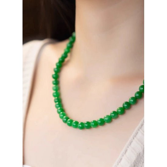 Timeless Vivid Green Jade Beads Necklace