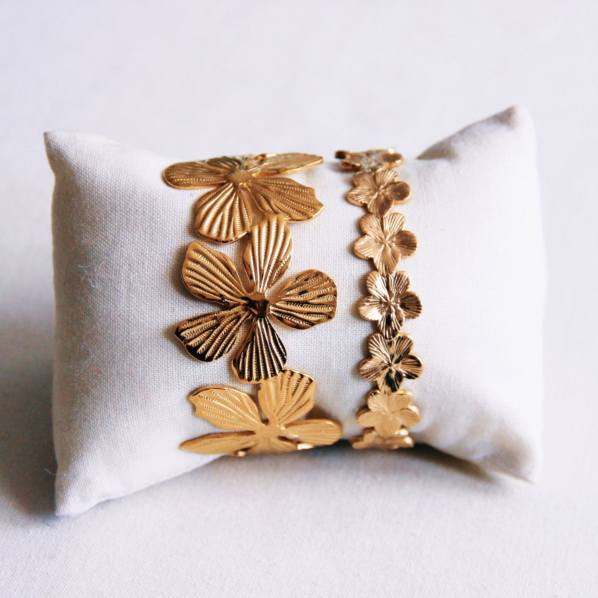 Bangle XL flowers - gold