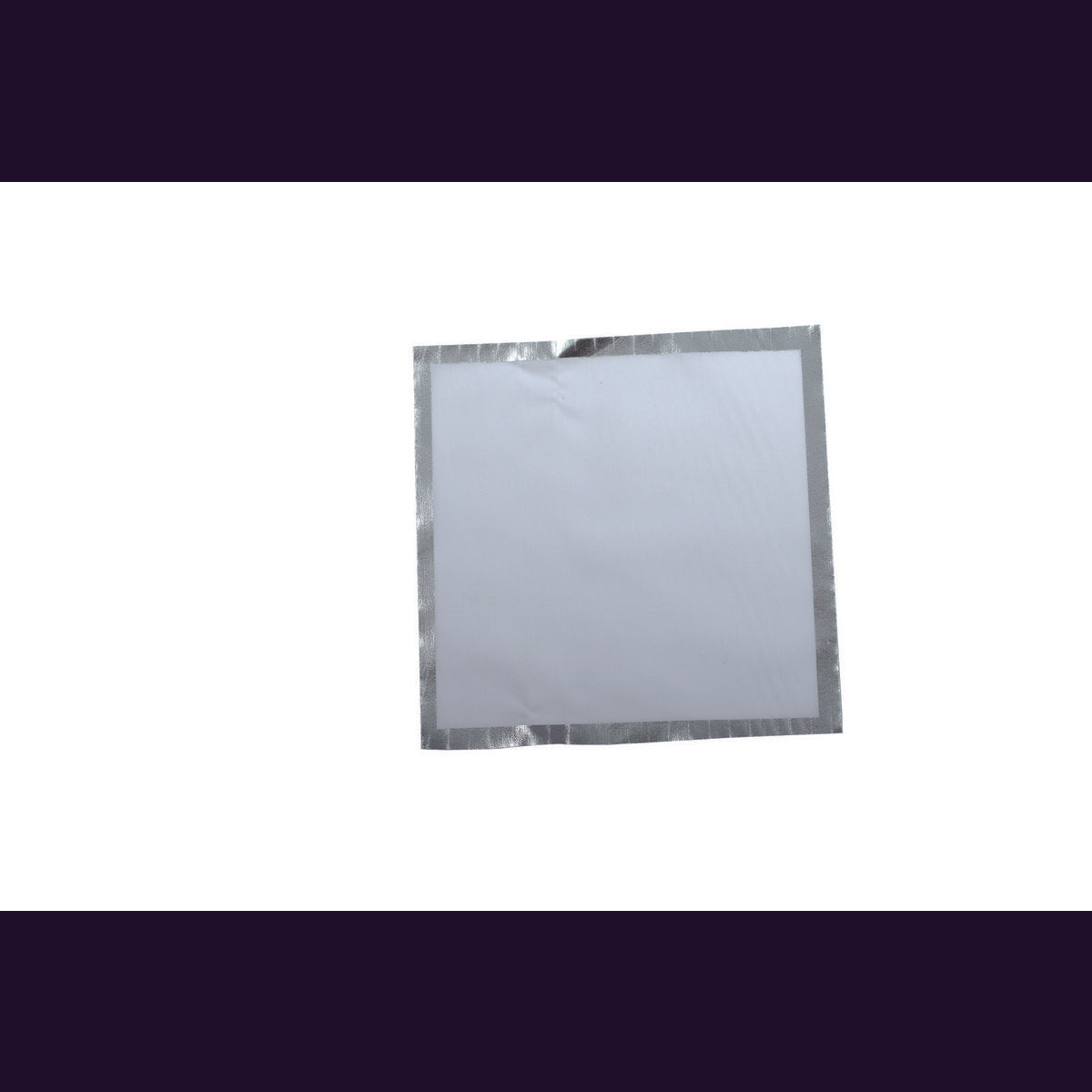 DISPOSABLE TOWELS 21X21CM WHITE AND SILVER ROLL 32 PIECES