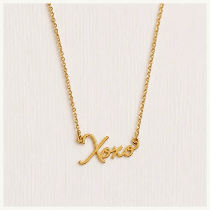 Delicate 'Xoxo' necklace