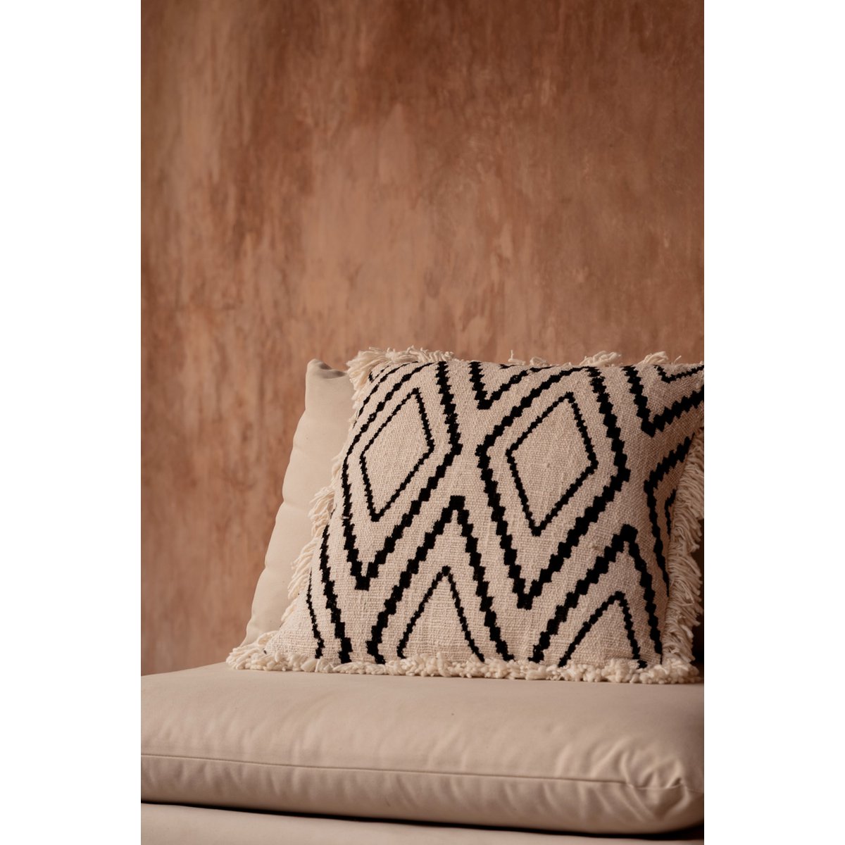 The Sahara Diamond Cushion Cover - Natural Black
