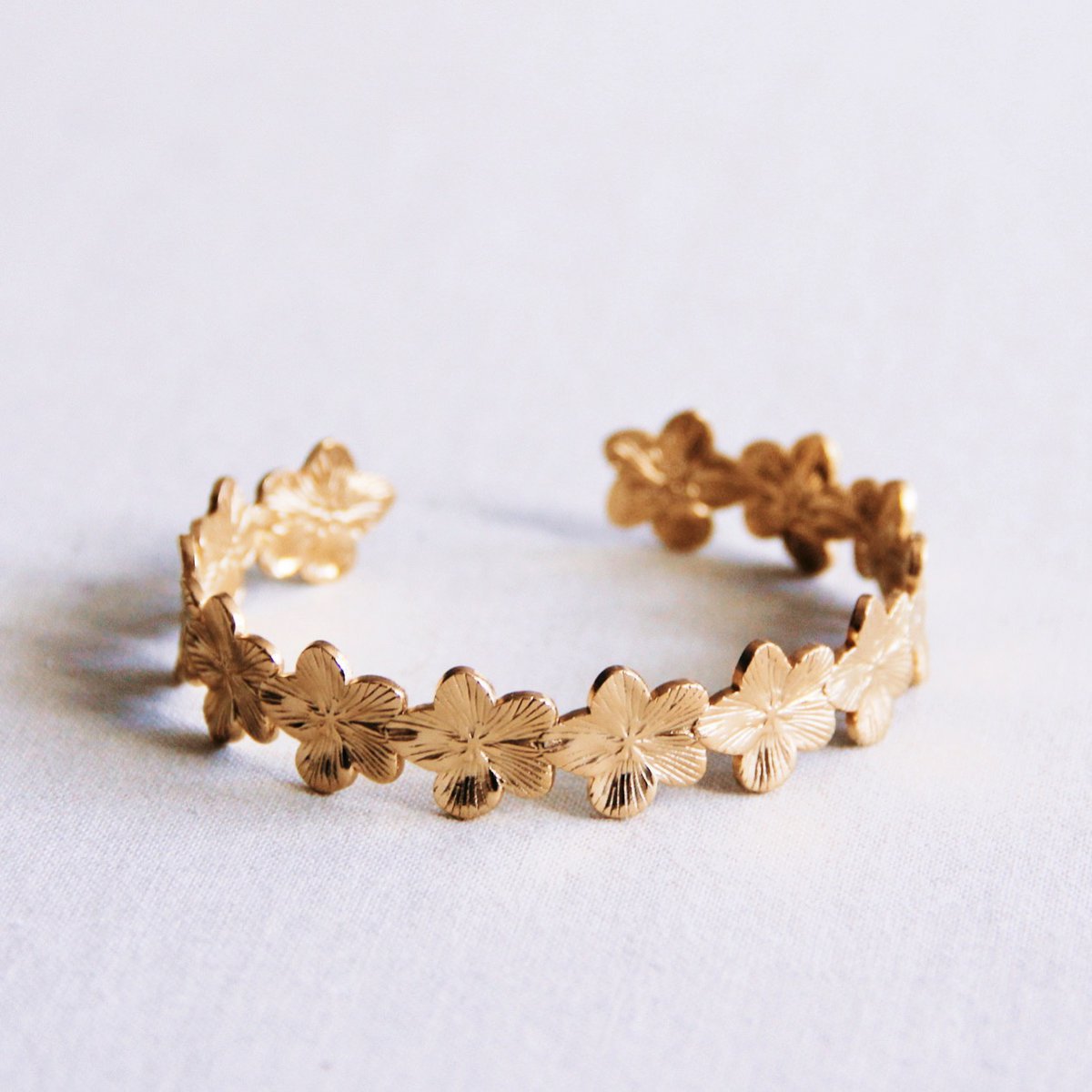 Bangle flowers - gold