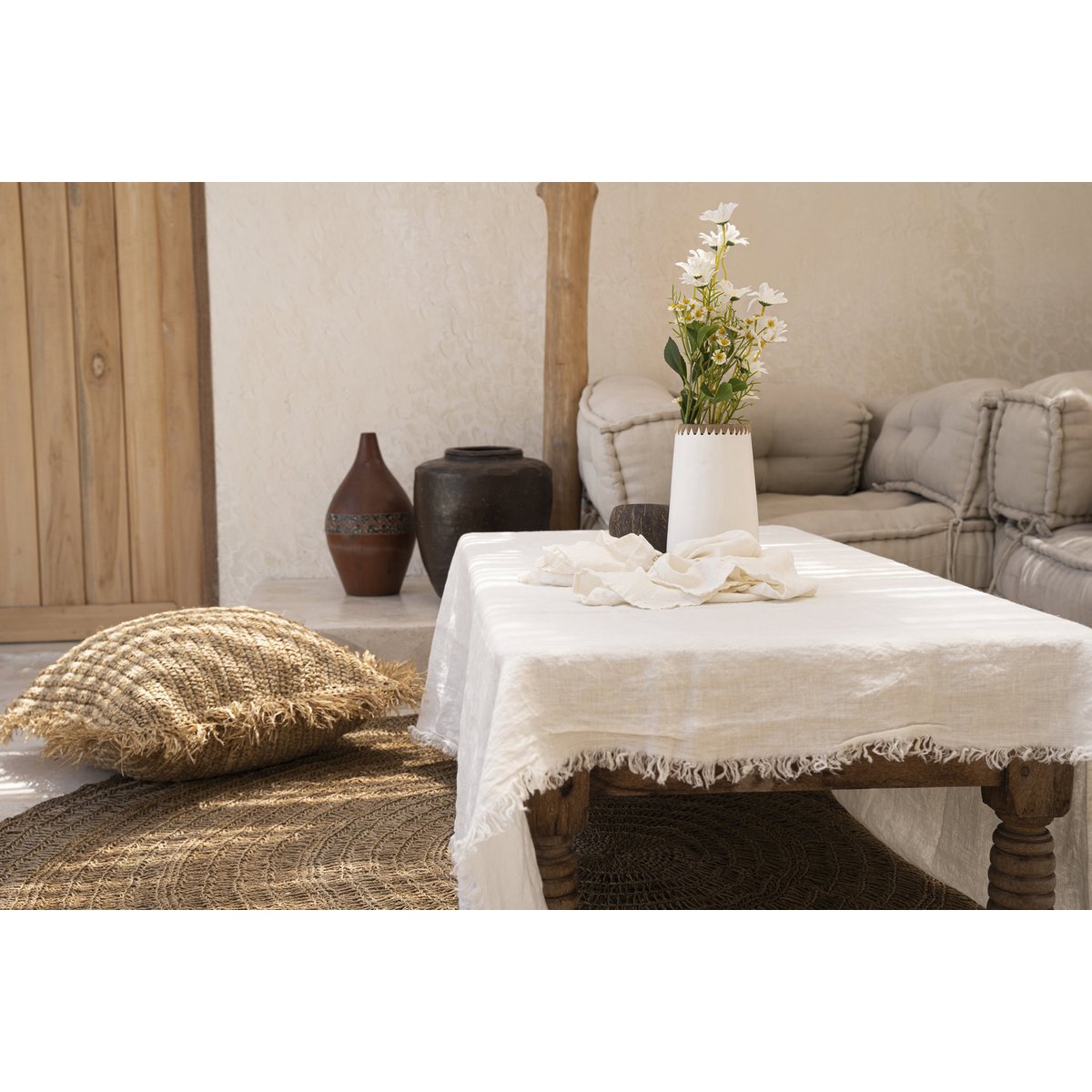 The Linen Tablecloth - White - 150x150