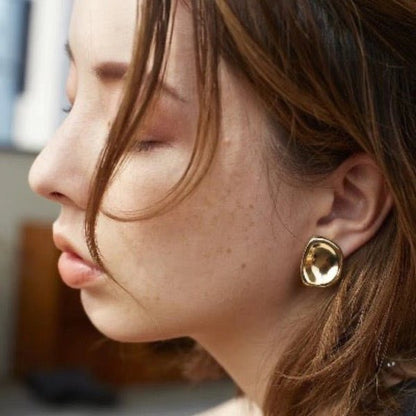 Chunky Button-Look Mirror Ear Studs